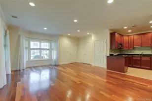 115 Pond View Dr, Port Washington, NY 11050 - Photo 5