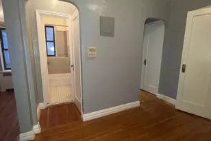 306 E Mosholu Pkwy S, Bronx, NY 10458 - Photo 11