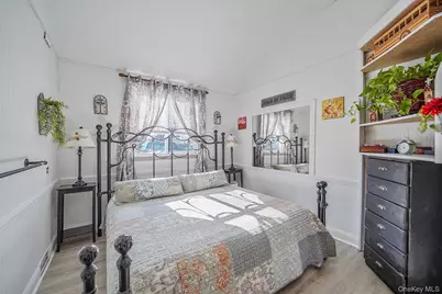 15 18th Avenue, Bay Shore, NY 11706 - Photo 13