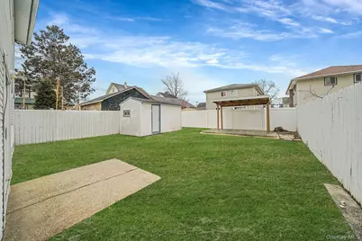 260 Yale Street, Hempstead, NY 11550 - Photo 7