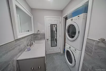 260 Yale Street, Hempstead, NY 11550 - Photo 23