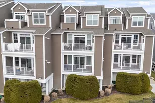 422 Marina Pointe Dr, East Rockaway, NY 11518 - Photo 21