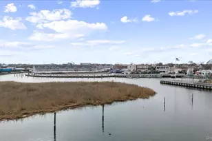 422 Marina Pointe Dr, East Rockaway, NY 11518 - Photo 19