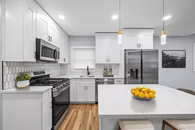 16 Laurel Avenue, Hempstead, NY 11550 - Photo 5