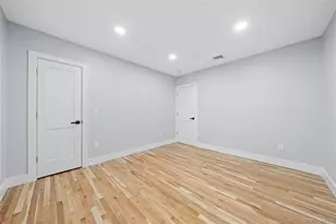 16 Laurel Ave, Hempstead, NY 11550 - Photo 19