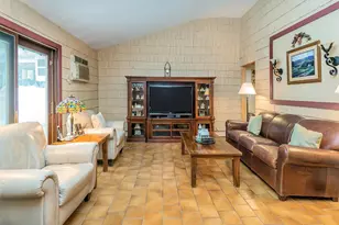 175 Soundview Dr, Port Washington, NY 11050 - Photo 11