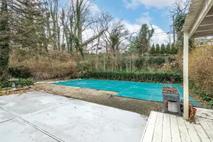 175 Soundview Dr, Port Washington, NY 11050 - Photo 31