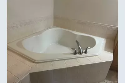 82 Lakeview Drive, Manorville, NY 11949 - Photo 13