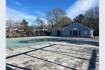 82 Lakeview Drive, Manorville, NY 11949 - Photo 23