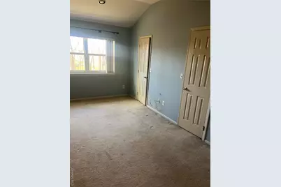 82 Lakeview Drive, Manorville, NY 11949 - Photo 9