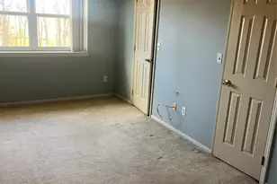 82 Lakeview Dr, Manorville, NY 11949 - Photo 9