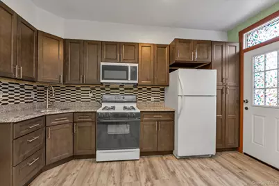 21 Charlotte Street, Ridgewood, NY 11385 - Photo 5