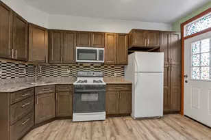 21 Charlotte St, Ridgewood, NY 11385 - Photo 5