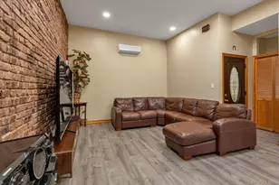 21 Charlotte St, Ridgewood, NY 11385 - Photo 11