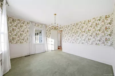 239 Greene Avenue, Sayville, NY 11782 - Photo 17