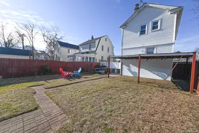 165 Cochran Place, Valley Stream, NY 11581 - Photo 21