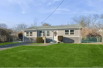 31 21st Avenue, Bay Shore, NY 11706 - Photo 1