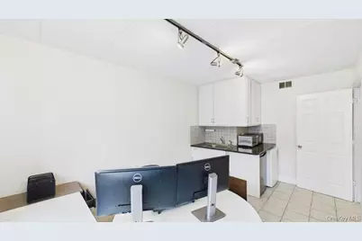 8708 Justice Avenue #1D, Elmhurst, NY 11373 - Photo 9