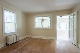 46 Continental Pl, Glen Cove, NY 11542 - Photo 3