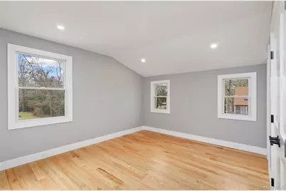 1 Lynnwood Court, Hampton Bays, NY 11946 - Photo 17