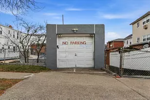 107-53 77 St, Ozone Park, NY 11417 - Photo 19