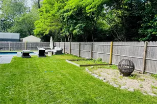 10 Cedar Ave, Southampton, NY 11968 - Photo 19