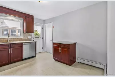311 W Penn Street, Long Beach, NY 11561 - Photo 9