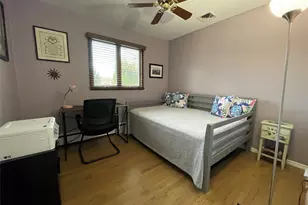 946 Manor Ln, Bay Shore, NY 11706 - Photo 15