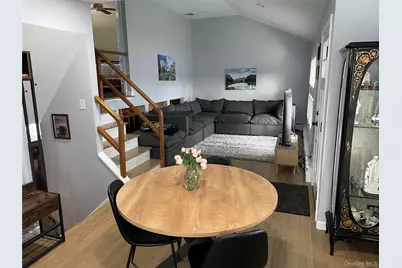 946 Manor Lane, Bay Shore, NY 11706 - Photo 11