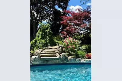 946 Manor Lane, Bay Shore, NY 11706 - Photo 37