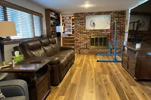 946 Manor Ln, Bay Shore, NY 11706 - Photo 21