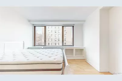 64-05 Yellowstone Boulevard #409, Forest Hills, NY 11375 - Photo 15