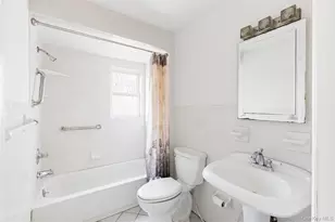 70 Buchanan St, Pearl River, NY 10965 - Photo 17