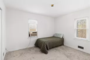 70 Buchanan St, Pearl River, NY 10965 - Photo 13