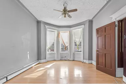 10409 94th Avenue, Ozone Park, NY 11416 - Photo 3