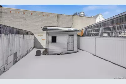 10409 94th Avenue, Ozone Park, NY 11416 - Photo 15