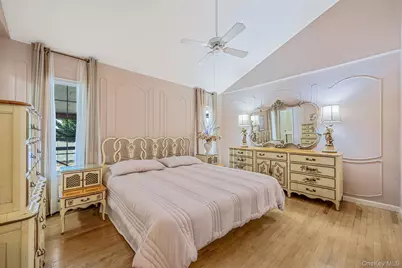 18 Amapola Lane, Kings Park, NY 11754 - Photo 25