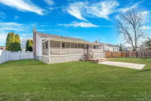 18 Amapola Ln, Kings Park, NY 11754 - Photo 37