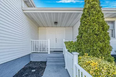 18 Amapola Lane, Kings Park, NY 11754 - Photo 5