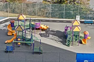 2 Bay Club Dr, Bayside, NY 11360 - Photo 15