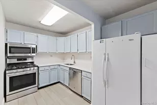 2 Bay Club Dr, Bayside, NY 11360 - Photo 7