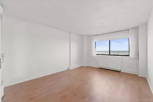 2 Bay Club Dr, Bayside, NY 11360 - Photo 9