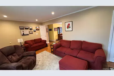 493 Kell Place, Seaford, NY 11783 - Photo 13