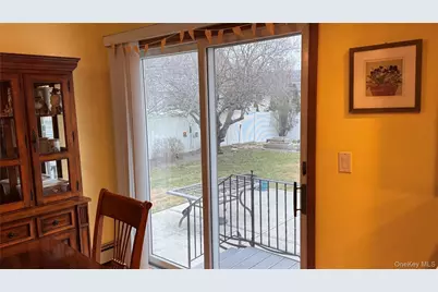 493 Kell Place, Seaford, NY 11783 - Photo 11