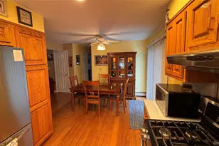 493 Kell Pl, Seaford, NY 11783 - Photo 9