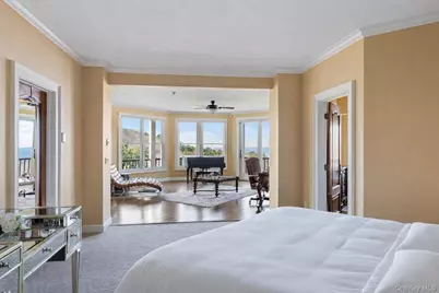 3172 Sound Avenue, Riverhead, NY 11901 - Photo 19