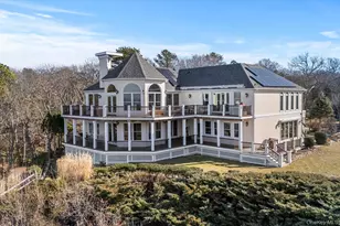 3172 Sound Ave, Riverhead, NY 11901 - Photo 5