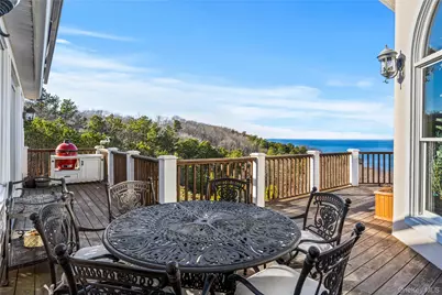 3172 Sound Avenue, Riverhead, NY 11901 - Photo 37