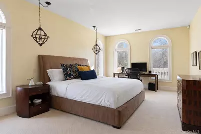 3172 Sound Avenue, Riverhead, NY 11901 - Photo 19