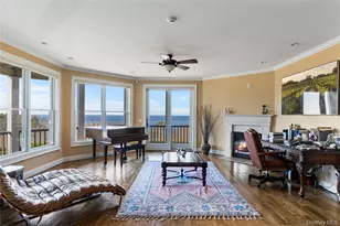 3172 Sound Ave, Riverhead, NY 11901 - Photo 21